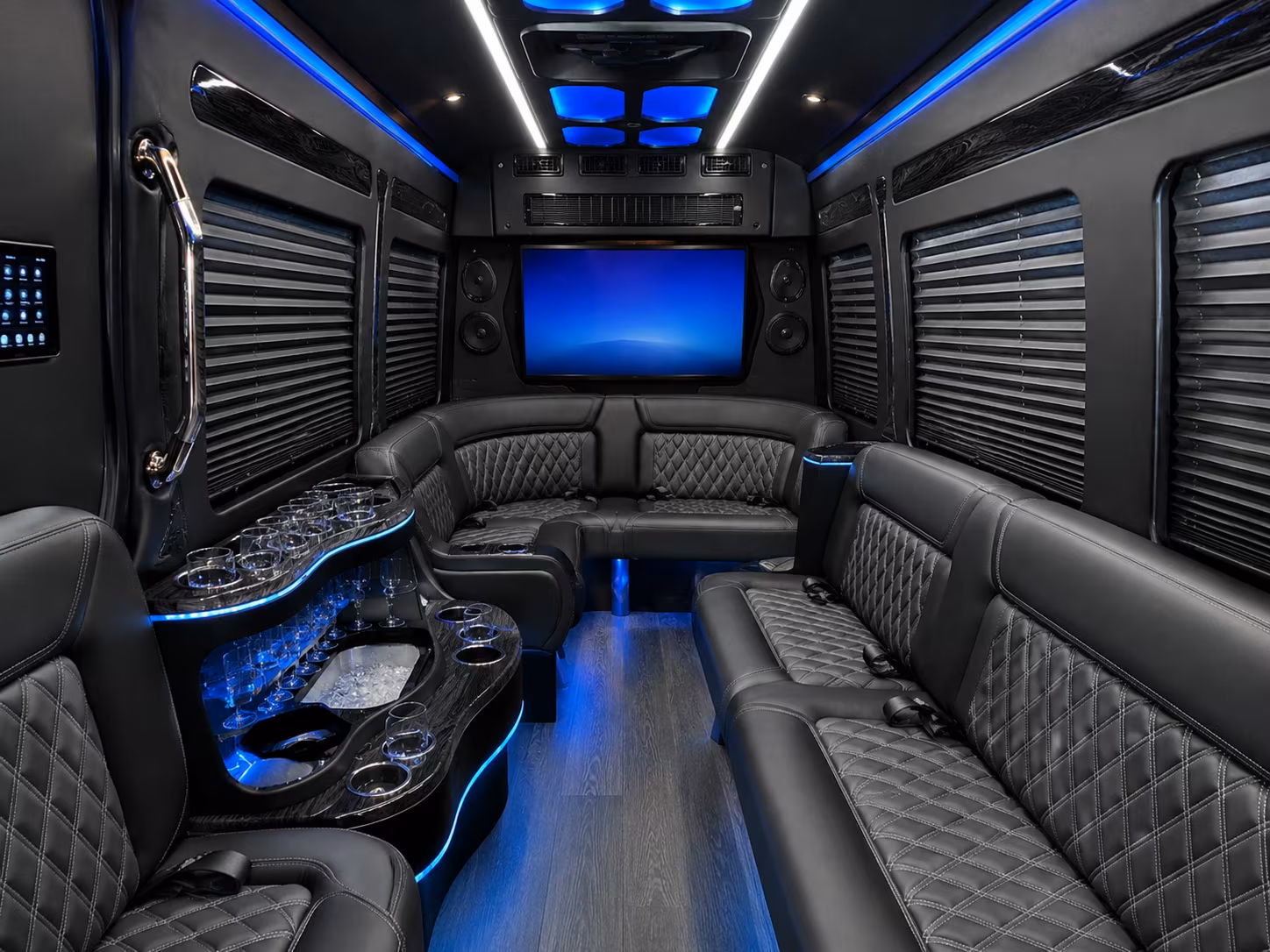 let melbournecharterbuscompany com handle the ride to ithink financial amphitheatre and other big stage shows