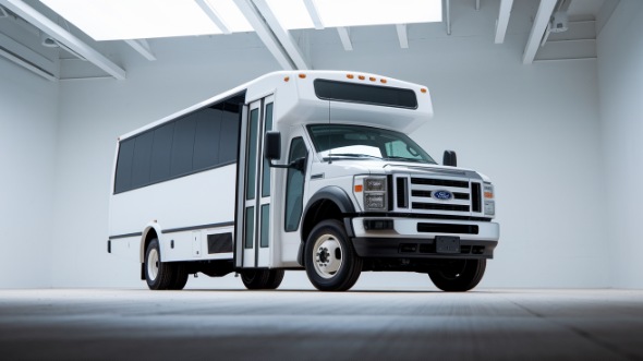 18 passenger minibus deltona