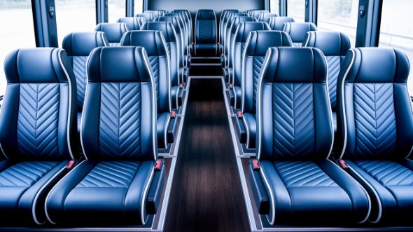 20 passenger minibus rental deltona